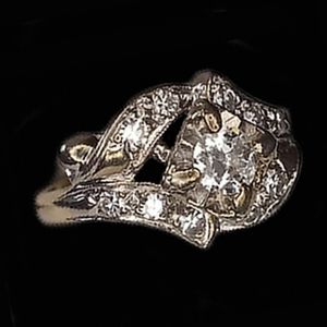 Vintage estate diamond ring gold